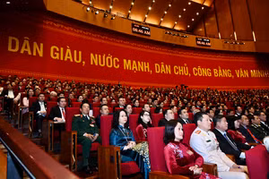 Các đại biểu tham dự phiên thảo luận các văn kiện Đại hội sáng 28-1. Ảnh: VŨ ANH TUẤN - DUY LINH.