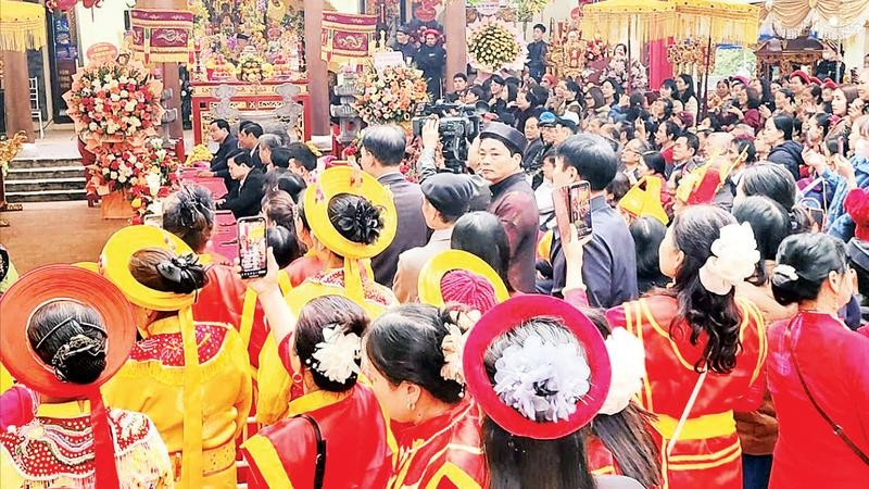 Khai mạc Lễ hội đền Kim Đằng, phường Sơn Nam, tỉnh Hưng Yên.