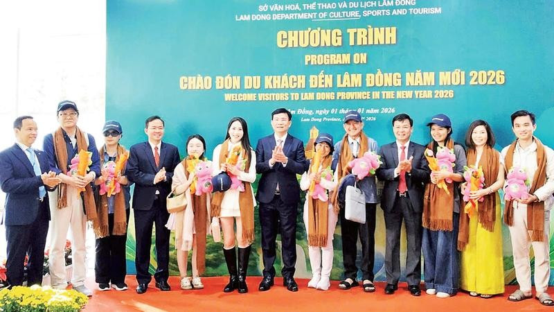 Lâm Đồng chào đón những du khách đầu tiên đến tham quan địa phương năm 2026.