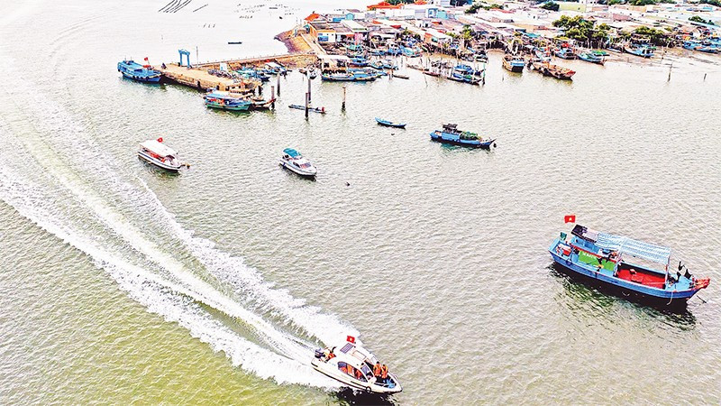 Bộ đội Biên phòng Thành phố Hồ Chí Minh tuần tra, kiểm soát địa bàn biển đảo.