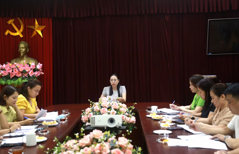 ban-chu-nhiem-cau-lac-bo-can-bo-doi-ha-noi-hop-ban-to-chuc-chuong-trinh-sinh-hoat-trong-nam.jpg