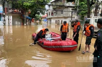 Lực lượng Công an tỉnh Cao Bằng sẵn sàng phương tiện vận chuyển nhu yếu phẩm, tiếp tế cho người dân.