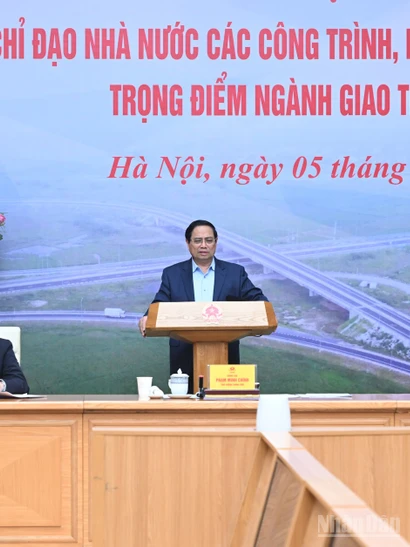 Thủ tướng Phạm Minh Chính phát biểu chỉ đạo tại Phiên họp.