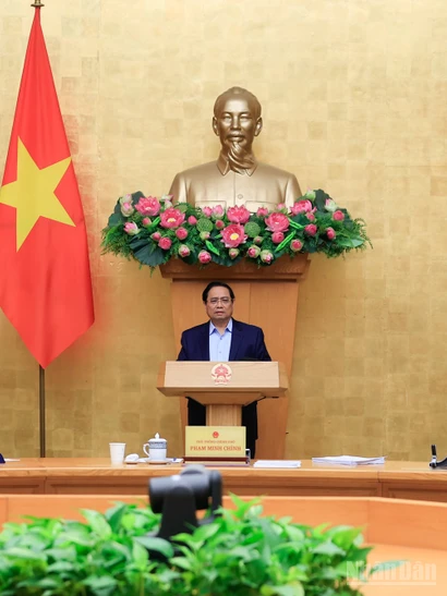 Thủ tướng Phạm Minh Chính phát biểu chỉ đạo tại phiên họp.