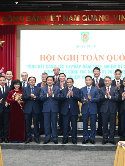 Thủ tướng Phạm Minh Chính và các đại biểu dự Hội nghị tổng kết, triển khai nhiệm vụ ngành tư pháp.
