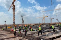 Liên danh các nhà thầu thi công dự án thành phần 3 - Các công trình thiết yếu trong Cảng hàng không quốc tế Long Thành đang quyết tâm thi công “3 ca, 4 kíp”, bứt tốc tiến độ, phấn đấu đưa công trình trọng điểm quốc gia này “về đích” trước ngày 19/12 tới đây.