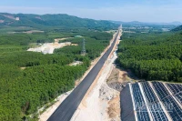 Doanh nghiệp đề xuất phương án khả thi đầu tư theo phương thức đối tác công-tư (PPP) mở rộng toàn tuyến cao tốc bắc-nam phía đông với tổng chiều dài khoảng 1.241km, từ 4 làn xe chưa hoàn chỉnh lên 6 làn xe hoàn chỉnh.