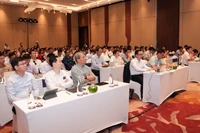 Toàn cảnh hội nghị.