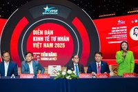 Đại diện VPSF, doanh nghiệp trao đổi, chia sẻ cùng cộng đồng doanh nghiệp Vùng Đông Nam Bộ. (Ảnh: VPSF)