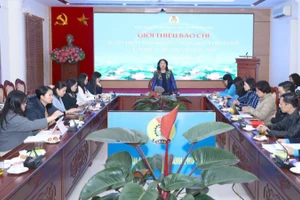 Toàn cảnh hội nghị.