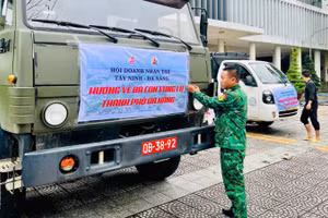 Tập kết hàng hóa trước khi vận chuyển.