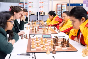 Liên đoàn Cờ Việt Nam có ý định mời 2 nữ kỳ thủ hàng đầu vào lại đội tuyển. (Ảnh: FIDE)