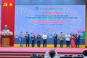 Lễ phát động Cuộc vận động sáng tác văn học nghệ thuật về Nông nghiệp và Môi trường.