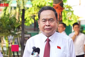 Ủy viên Bộ Chính trị, Chủ tịch Quốc hội, Chủ tịch Hội đồng Bầu cử quốc gia Trần Thanh Mẫn.