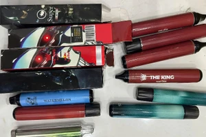 Ma túy núp bóng thuốc lá điện tử.