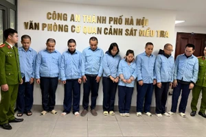 Chín đối tượng tại cơ quan điều tra.