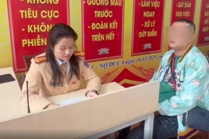 Lái xe Nguyễn Văn H. bị xử phạt 23 triệu đồng và trừ 6 điểm trên giấy phép lái xe.