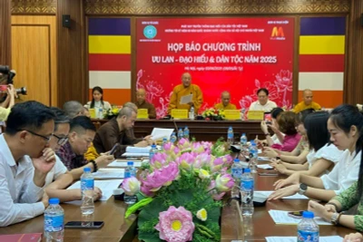 Ban tổ chức thông tin về Chương trình "Vu lan-đạo hiếu & dân tộc năm 2025. (Ảnh: HUY LÊ)