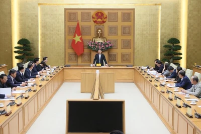 Phó Thủ tướng Chính phủ Hồ Đức Phớc chủ trì cuộc họp về phương án sắp xếp doanh nghiệp kinh doanh xổ số tại Việt Nam. (Ảnh: VGP/TRẦN MẠNH)