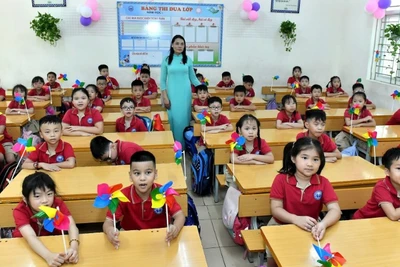 Gần 30 triệu học sinh, sinh viên trên cả nước dự lễ khai giảng, chính thức bước vào năm học mới 2025-2026.