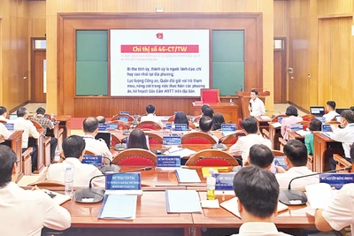 Giờ học của học viên Lớp bồi dưỡng, cập nhật kiến thức, kỹ năng đối với cán bộ quy hoạch Ủy viên Ban Chấp hành Trung ương Đảng khóa XIV. (Ảnh: DUY LINH)