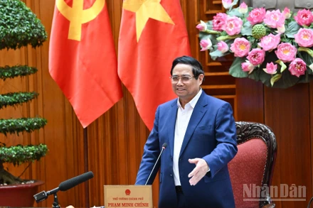 Thủ tướng Chính phủ Phạm Minh Chính phát biểu ý kiến kết luận cuộc họp về đầu tư xây dựng các công trình hạ tầng quan trọng phục vụ Tuần lễ Cấp cao APEC 2027. (Ảnh: Trần Hải)