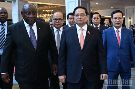 Thủ tướng Chính phủ Phạm Minh Chính và Tổng thống Cộng hòa Nam Phi Matamela Cyril Ramaphosa dự Diễn đàn Doanh nghiệp Việt Nam-Nam Phi. (Ảnh: Trần Hải)