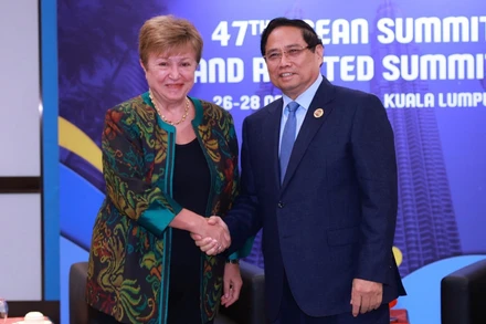 Thủ tướng Chính phủ Phạm Minh Chính gặp Tổng Giám đốc Quỹ Tiền tệ quốc tế (IMF) Kristalina Georgieva. (Ảnh: VGP/Nhật Bắc)