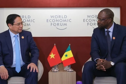 Thủ tướng Phạm Minh Chính và Thủ tướng Senegal Ousmane Sonko. (Ảnh: VGP/Nhật Bắc)