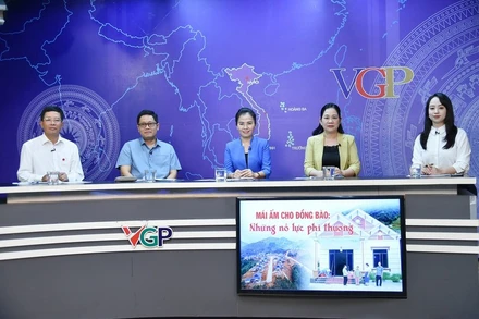 Quang cảnh Tọa đàm "Mái ấm cho đồng bào: Những nỗ lực phi thường". (Ảnh: VGP)