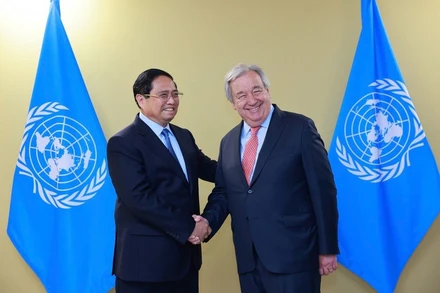 Thủ tướng Chính phủ Phạm Minh Chính và Tổng Thư ký Liên hợp quốc Antonio Guterres. (Ảnh: Nhật Bắc/VGP)