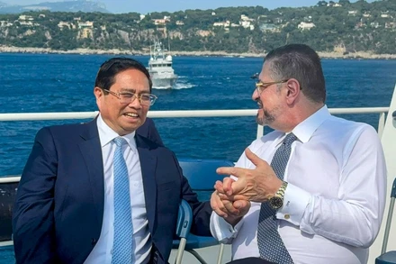 Thủ tướng Chính phủ Phạm Minh Chính và Tổng thống Costa Rica Rodrigo Chaves. (Ảnh: VGP/Nhật Bắc)