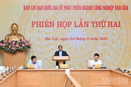 Thủ tướng Chính phủ Phạm Minh Chính chủ trì Phiên họp lần thứ hai Ban Chỉ đạo Quốc gia về phát triển ngành công nghiệp bán dẫn (Ảnh: Trần Hải).