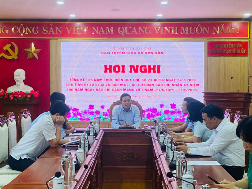 Hội nghị Tổng kết 5 năm thực hiện quy chế phối hợp với báo chí tại Lào Cai.