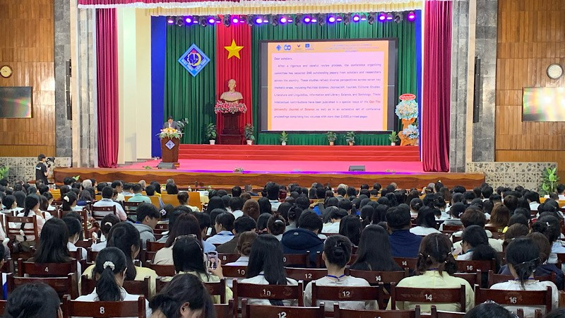 Quang cảnh hội thảo.