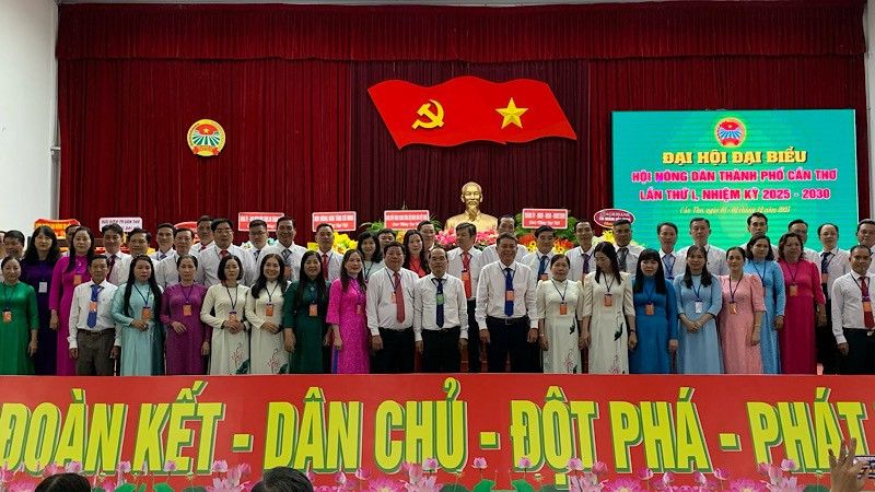 Ban Chấp hành Hội Nông dân thành phố Cần Thơ, nhiệm kỳ 2025-2030 ra mắt Đại hội.