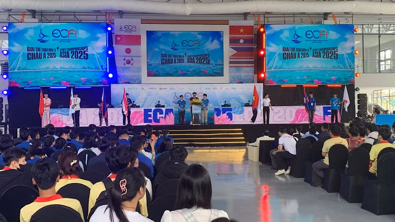 Quang cảnh lễ khai mạc.