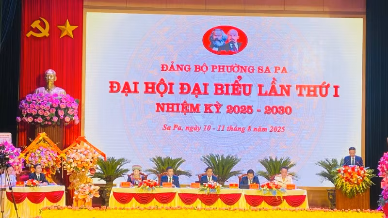 Toàn cảnh Đại hội Đại biểu Đảng bộ phường Sa Pa lần thứ I nhiệm kỳ 2025-2030.