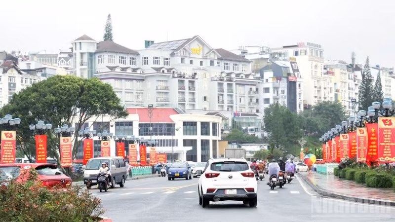 Công tác tổ chức Đại hội được thực hiện chu đáo, tạo không khí phấn khởi trong toàn đảng bộ xã, phường, đặc khu tại Lâm Đồng. 