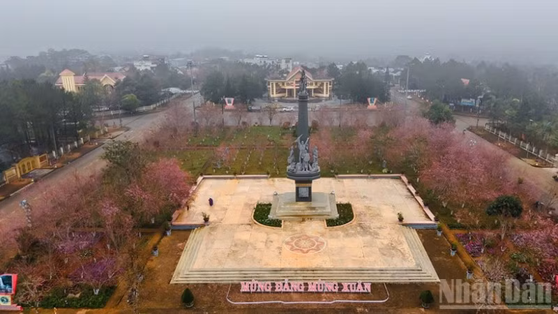 Quang cảnh khu vực trung tâm xã Măng Đen, tỉnh Quảng Ngãi. (Ảnh: HIỀN CỪ)