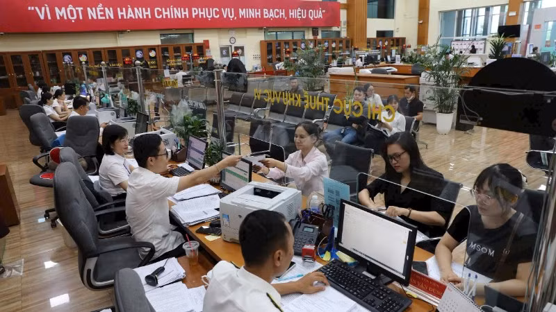 Trung tâm Phục vụ hành chính công tỉnh Bắc Ninh tích cực phục vụ nhân dân ngay sau sáp nhập. (Ảnh: ĐỨC GIANG)