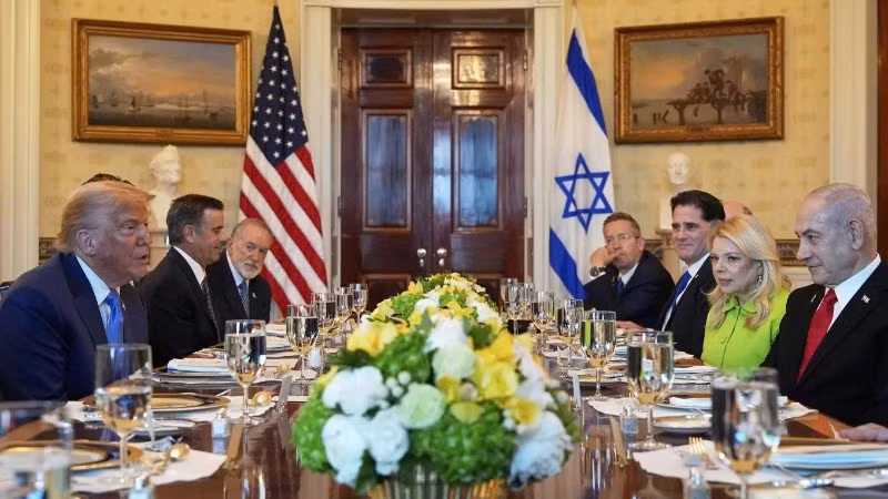 Tổng thống Mỹ tiếp đón Thủ tướng Israel tại Nhà trắng.