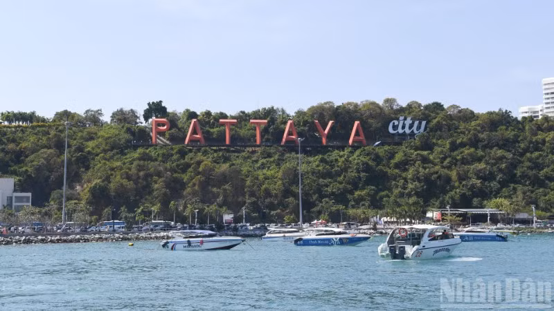 Pattaya là một trong nhiều địa điểm hấp dẫn du khách quốc tế khi đặt chân đến Thái Lan. (Ảnh: MINH THẮNG)