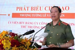 Thượng tướng Lê Văn Tuyến, Thứ trưởng Công an phát biểu chỉ đạo tại hội nghị. (Ảnh: Trọng Tín)