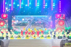 Một tiết mục được thiếu nhi Đồng Tháp biểu diễn tại chương trình nghệ thuật.