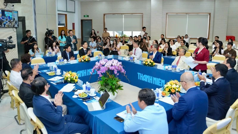 Ngân hàng Nhà nước siết tín dụng bất động sản để kiểm soát tăng trưởng nóng