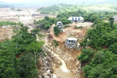 Hồ chứa nước của Công ty trách nhiệm hữu hạn thương mại Trang trại Việt.