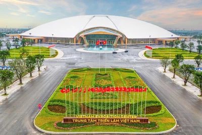 Trung tâm Triển lãm Việt Nam (VEC) tọa lạc tại đường Trường Sa, xã Đông Hội và Xuân Canh, Đông Anh, Hà Nội.