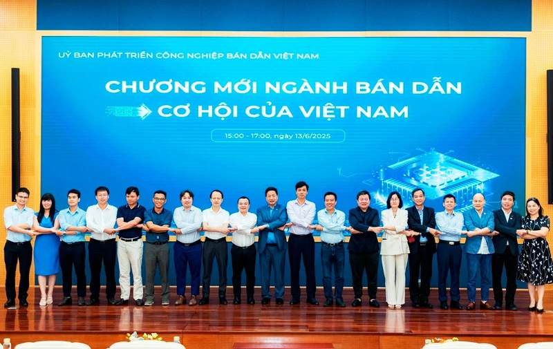 Tinh thần "Diên Hồng" thời đại số: Việt Nam đồng lòng khai mở kỷ nguyên bán dẫn