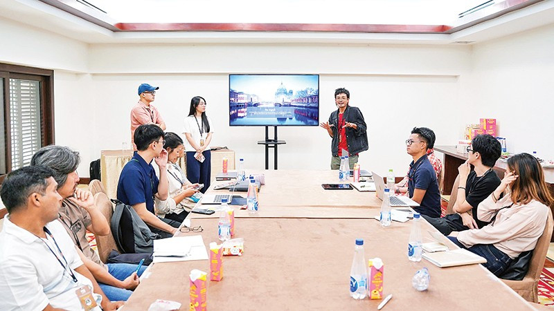 Tọa đàm "Vườn ươm dự án" tại Liên hoan phim châu Á Đà Nẵng năm 2025. (Ảnh: TUYẾT LOAN)